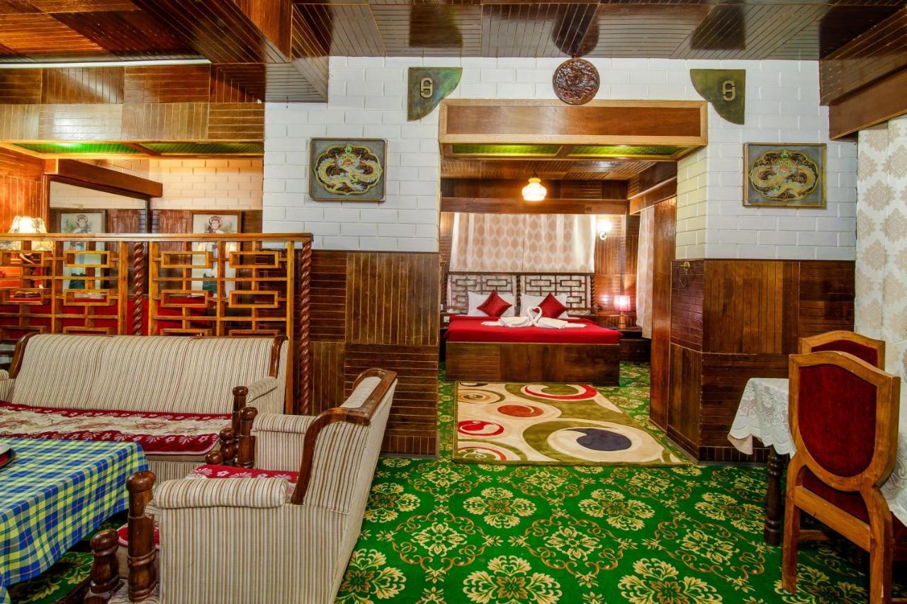 Montis Soyang Premium Heritage Hotel Gangtok Buitenkant foto